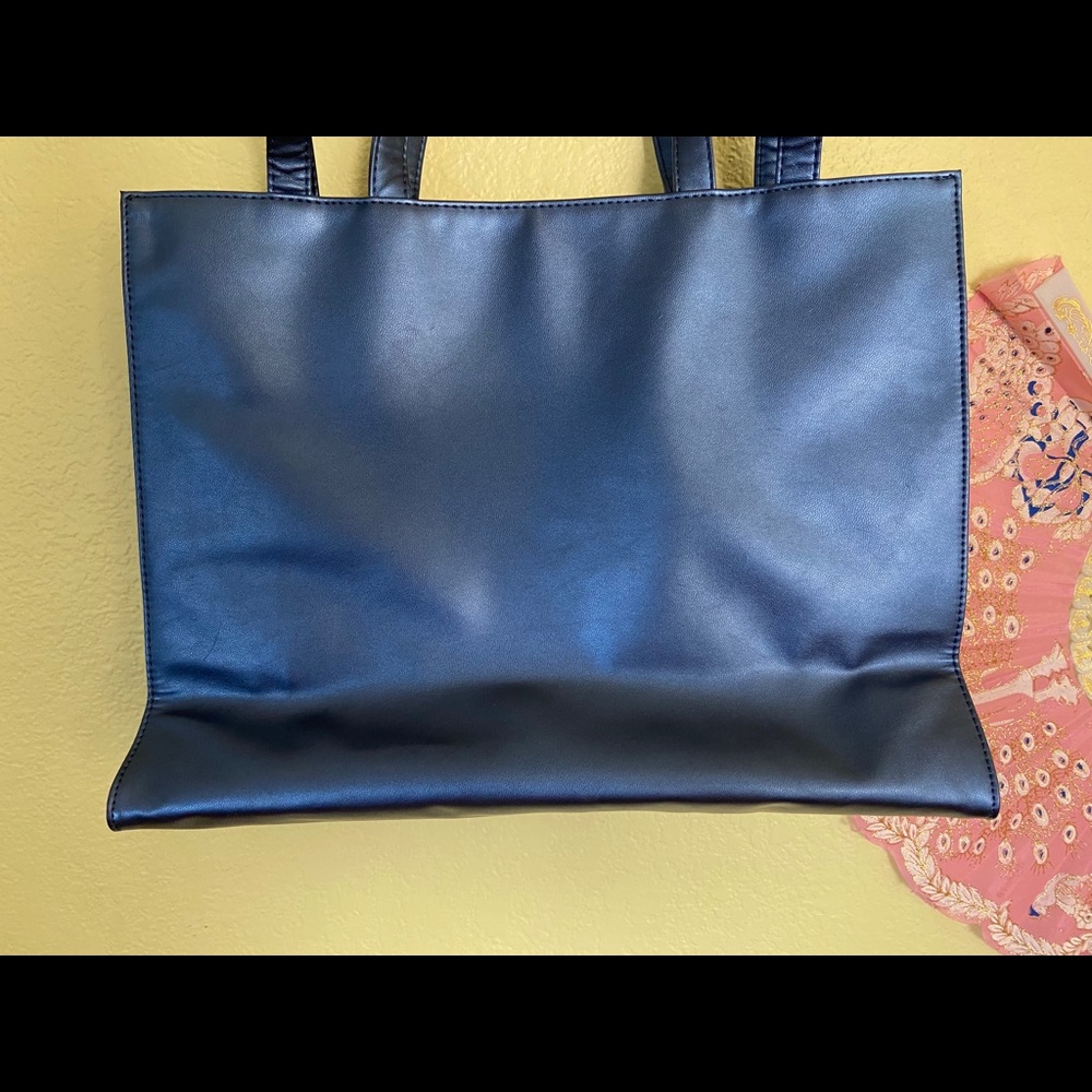 Cobalt medium telfar tote - More photos! - Picture 9 of 12
